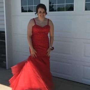 Meet your Posher, Kendra